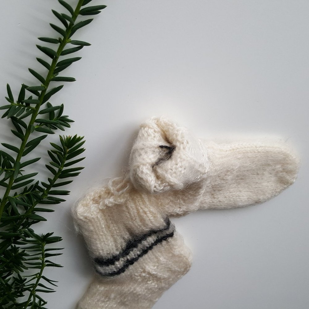 Handmade Wool Kids Socks - Picture 8 of 12